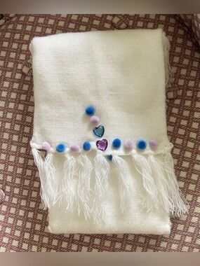 Handmade knit decorated bag